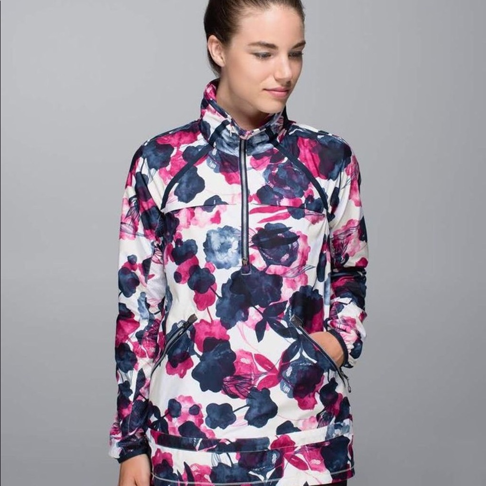 Lululemon Miss Misty Floral Pullover size 4